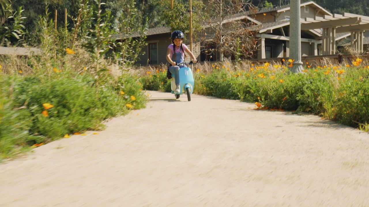 Load video: Razor Crazy Cart video, Razor Crazy Cart, 360 Leisure, crazy cart, gift for kids, outdoor gifts for kids, fun gift for kids, razor scooter, electric scooter, electric scooters, razor electric scooter, razor scooter electric scooter, razor e scooter, razor e electric scooter, razor power scooter, razor e100s electric scooter